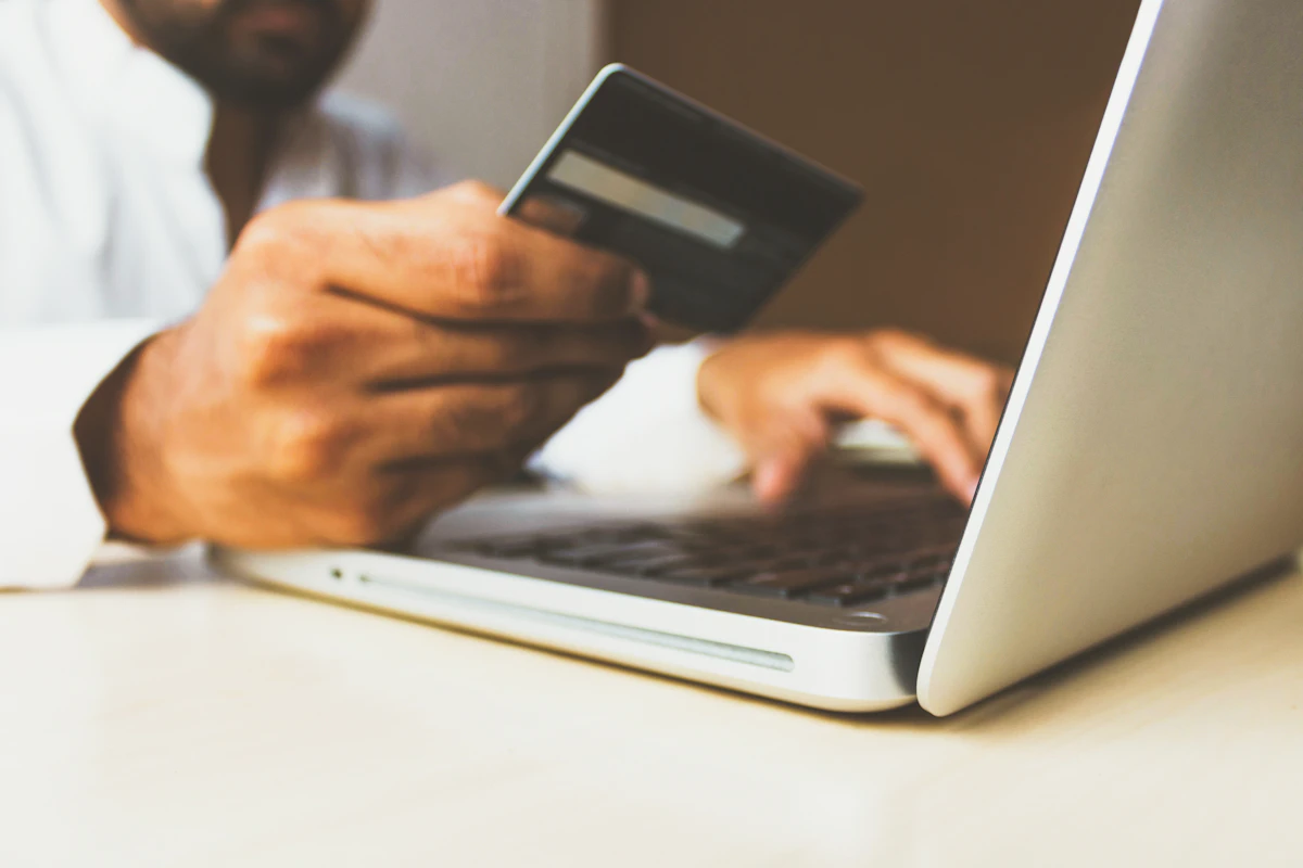 Cashier holding and resuming orders